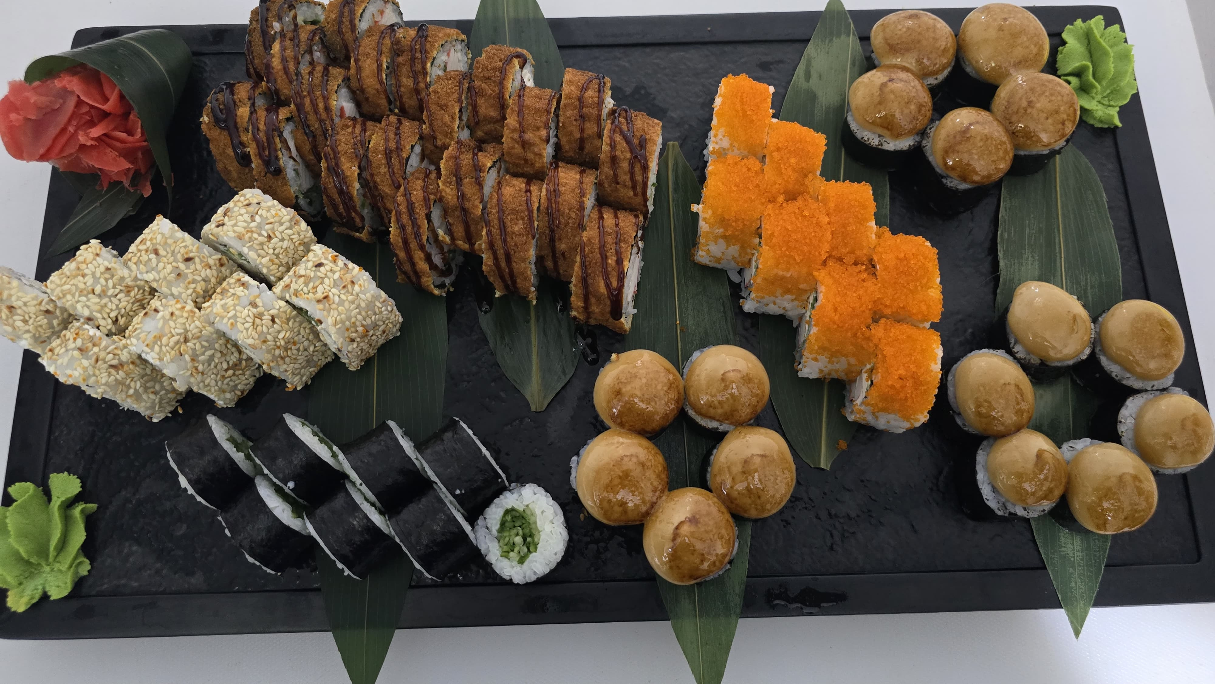 Большой сет 60 роллов